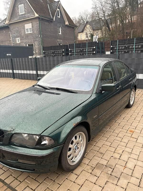 Gebraucht BMW 320 135 PS (99 kW) 1999 Grün Limousine