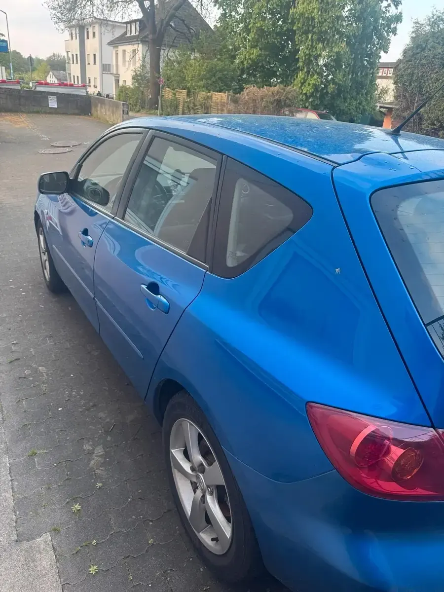 Brugt Mazda 3 105 HK (77 kW) 2004 Blå Hatchback