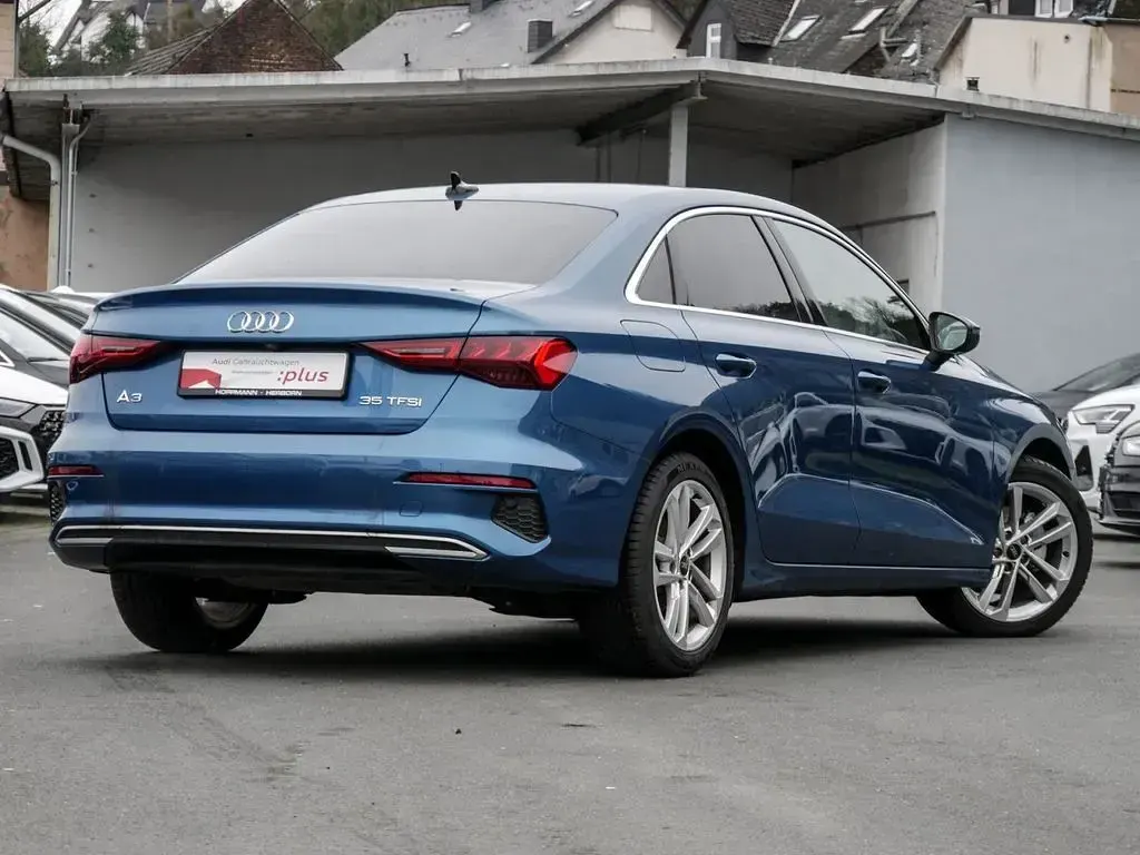 Gebraucht Audi A3 Advanced 150 PS (110 kW) 2021 Atollblau metallic Limousine