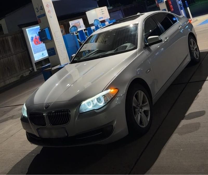 Silber Gebraucht 2010 BMW 528 Limousine | 7.000 € (Superpreis) - Bild 1/4