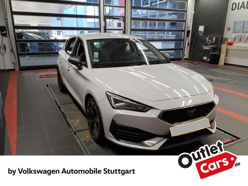 Usata Cupra Leon 150 CV (110 kW) 2023 Bianco Berlina