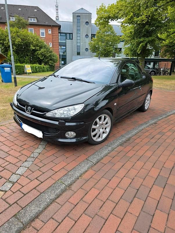 Schwarz Gebraucht 2005 Peugeot 206 CC Cabrio | 1.990 € (Etwas zu teuer) - Bild 1/4
