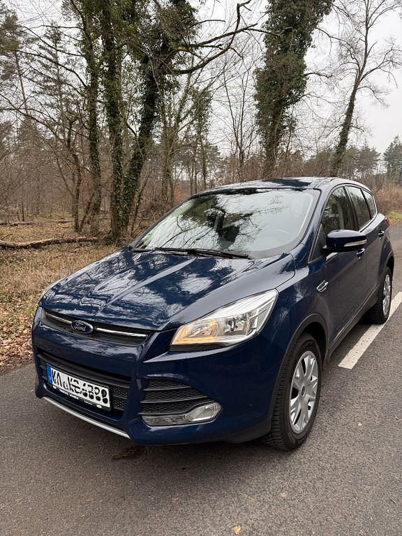 Blau Gebraucht 2013 Ford Kuga Individual SUV | 8.100 € (Guter Preis) - Bild 1/4