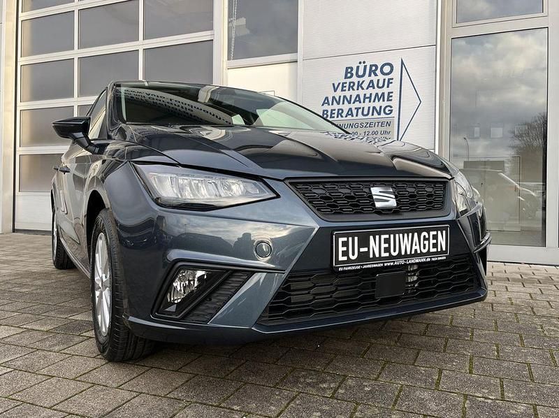 Neu Seat Ibiza Reference 80 PS (58 kW) 2025 Grau Limousine