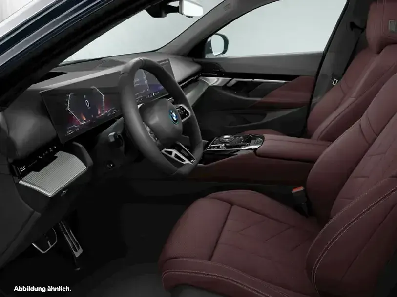 Gebraucht BMW 530e M Sport 299 PS (219 kW) 2025 Carbonschwarz metallic Limousine
