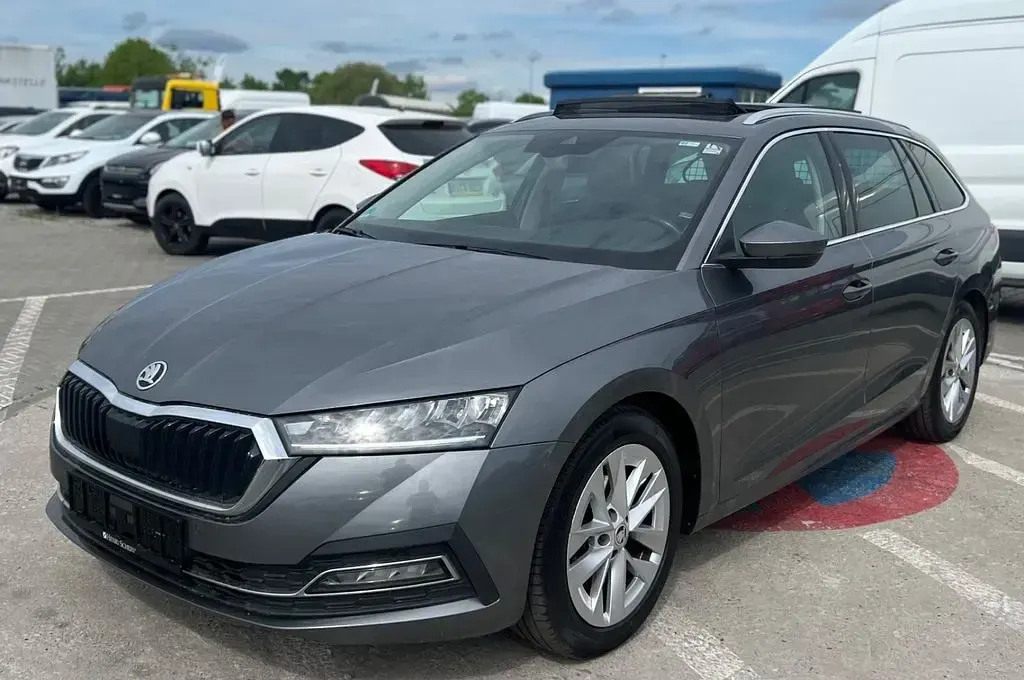 Gebraucht Skoda Octavia Ambiente 150 PS (110 kW) 2022 Grau Kombi