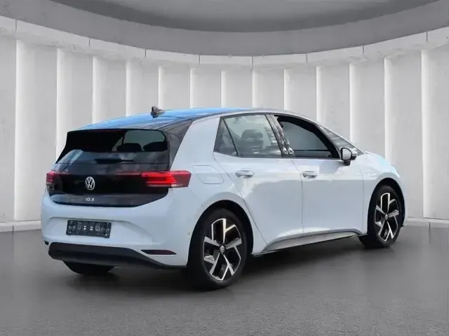 Gebraucht VW ID.3 Pro 150 kW (204 PS) 2024 Weiß metallic Kleinwagen