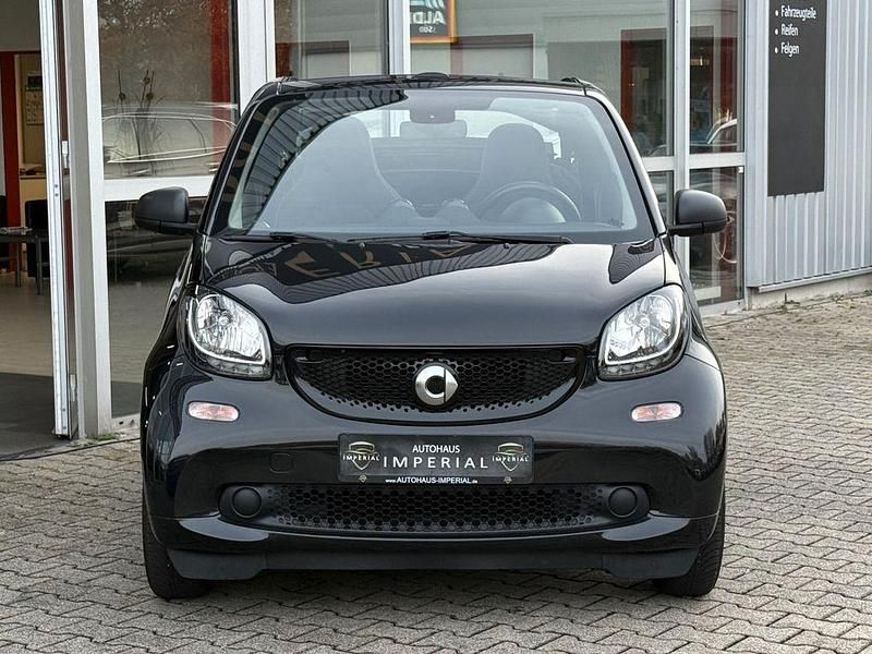 Gebraucht Smart ForTwo Cabrio Basis 90 PS (66 kW) 2019 Schwarz Cabrio
