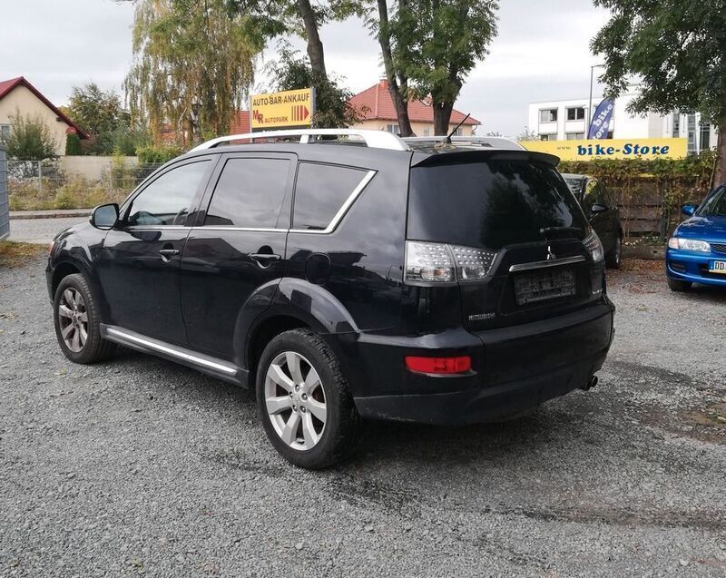 Gebraucht Mitsubishi Outlander Invite 156 PS (114 kW) 2010 Schwarz SUV