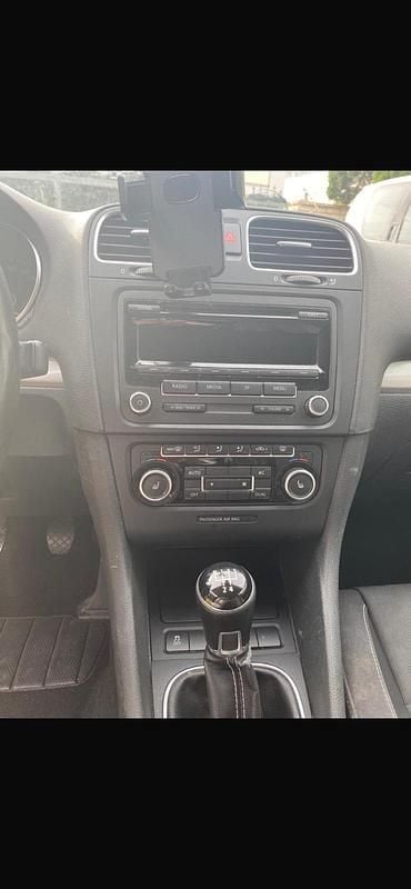 Gebraucht VW Golf VI 86 PS (63 kW) 2012 Schwarz Kleinwagen