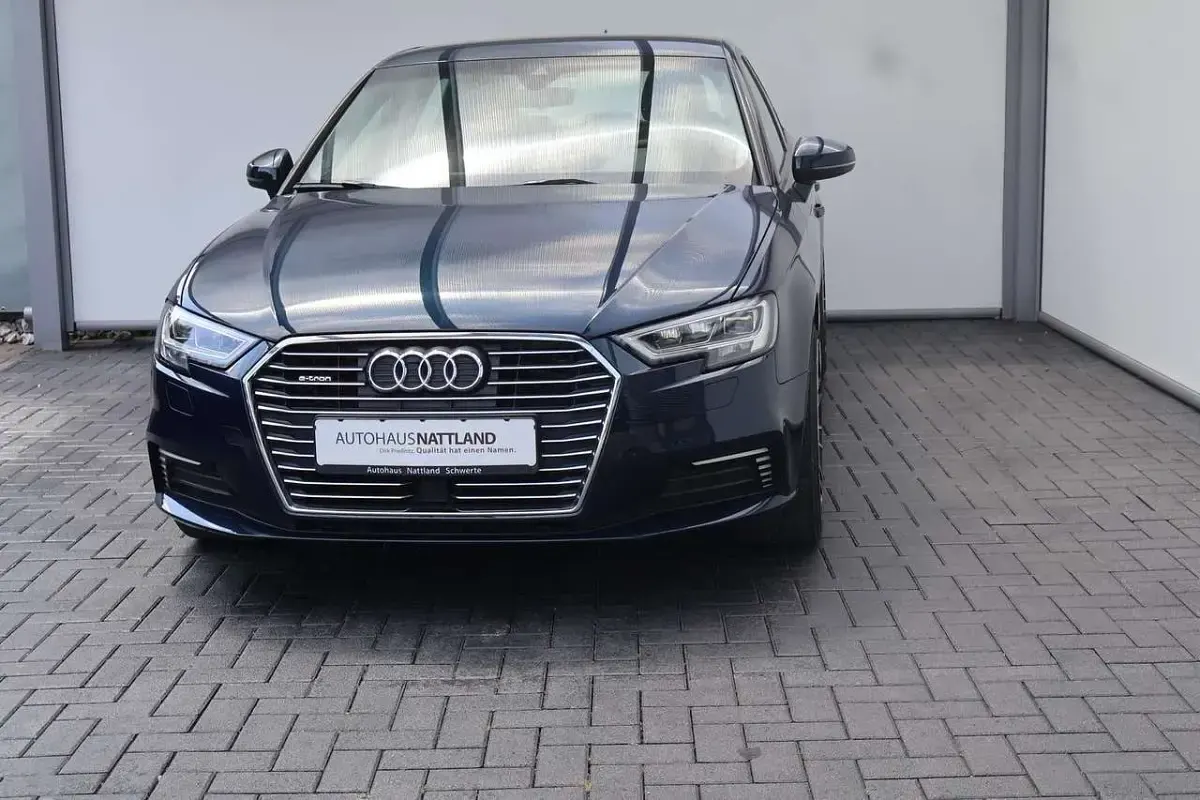 Gebraucht Audi A3 Comfort 204 PS (150 kW) 2020 Kosmosblau Limousine