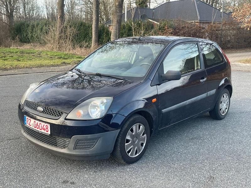 Gebraucht Ford Fiesta Ambiente 60 PS (44 kW) 2006 Blau Kleinwagen