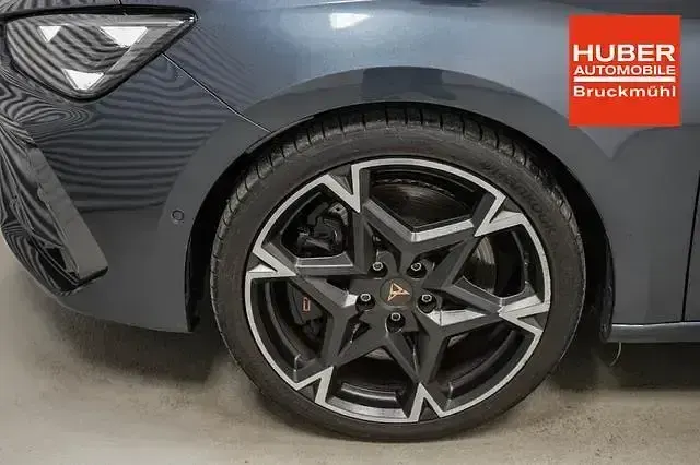 Gebraucht Cupra Leon VZ 333 PS (244 kW) 2025 Magnetic grau metallic (s7) Kombi