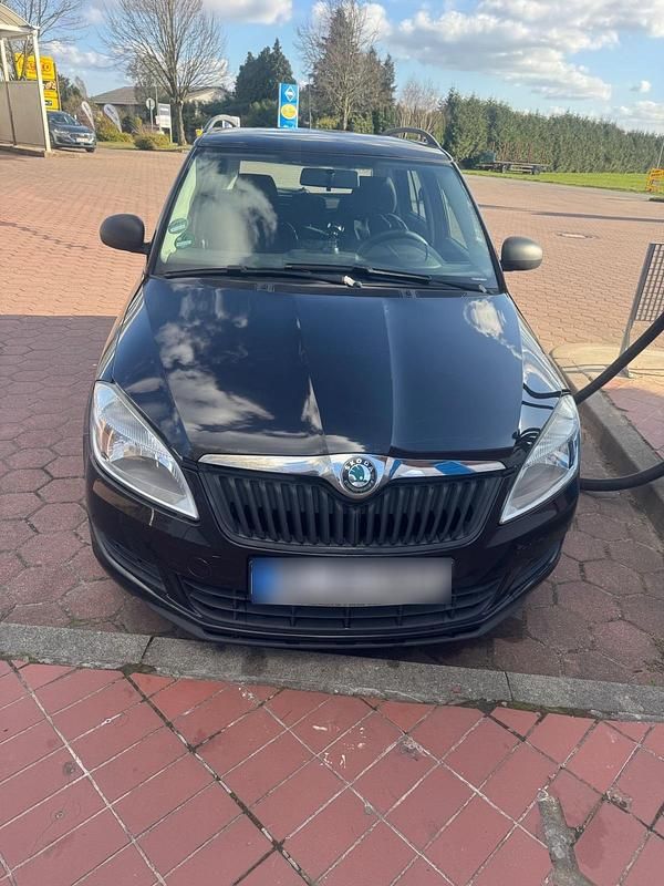 Gebraucht Skoda Fabia 60 PS (44 kW) 2010 Schwarz Limousine