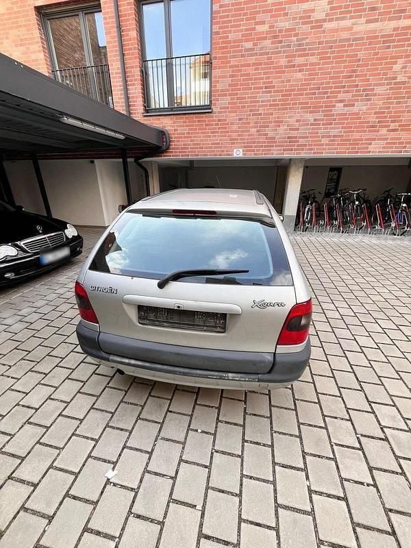 Gebraucht Citroën Xsara 90 PS (66 kW) 1998 Silber Kombi