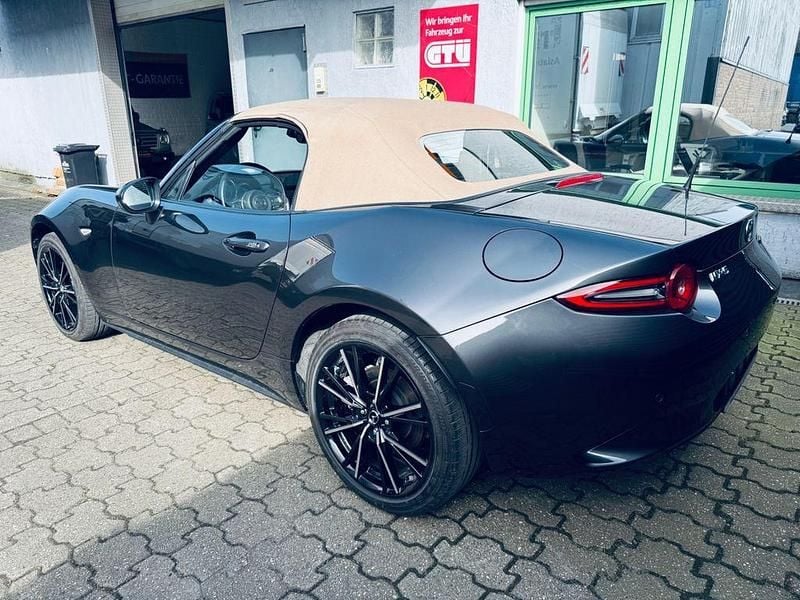 Gebraucht Mazda MX5 Kazari 184 PS (135 kW) 2024 Grau Cabrio