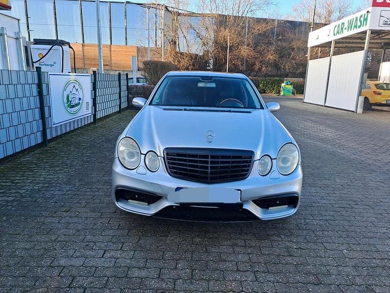 Gebraucht Mercedes E320 224 PS (164 kW) 2003 Silber Limousine