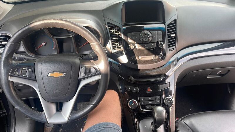 Schwarz Gebraucht 2013 Chevrolet Orlando LT Van / Kleinbus | 2.750 € - Bild 1/4