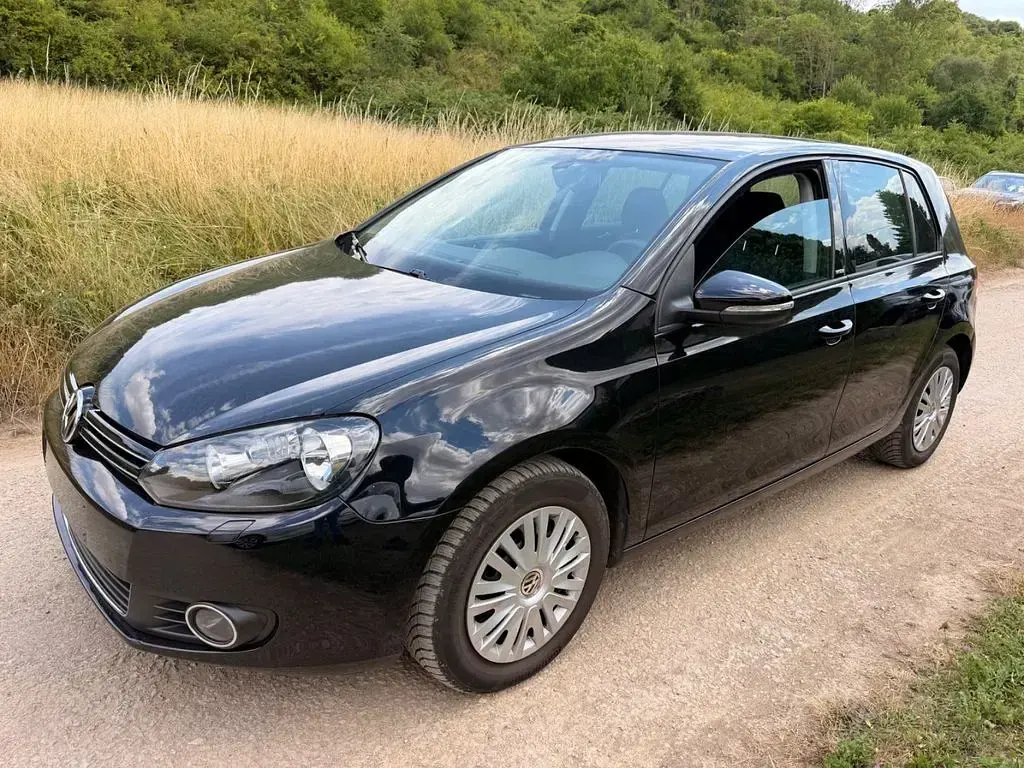 Gebraucht VW Golf VI Style 122 PS (89 kW) 2011 Schwarz Kleinwagen