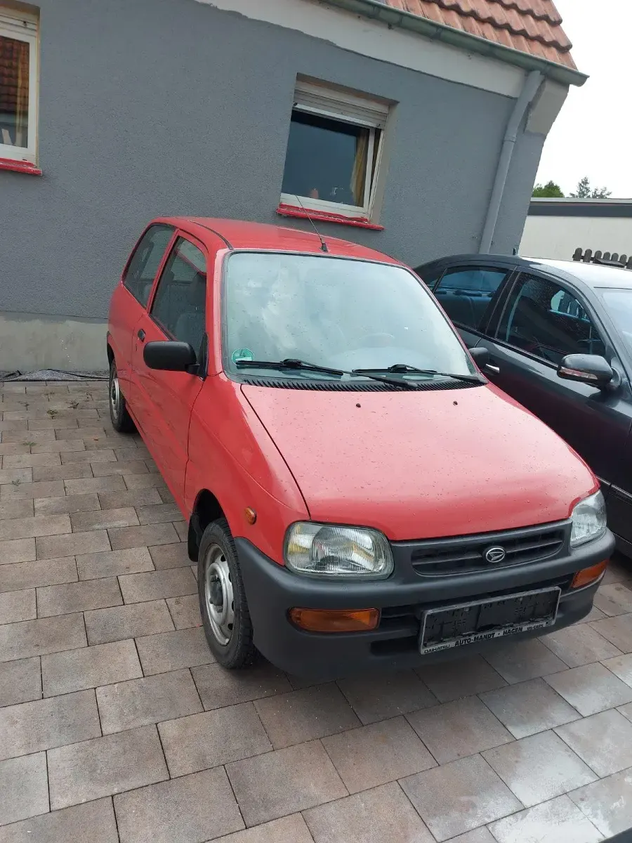 Gebraucht Daihatsu Cuore 42 PS (30 kW) 1998 Rot Kleinwagen