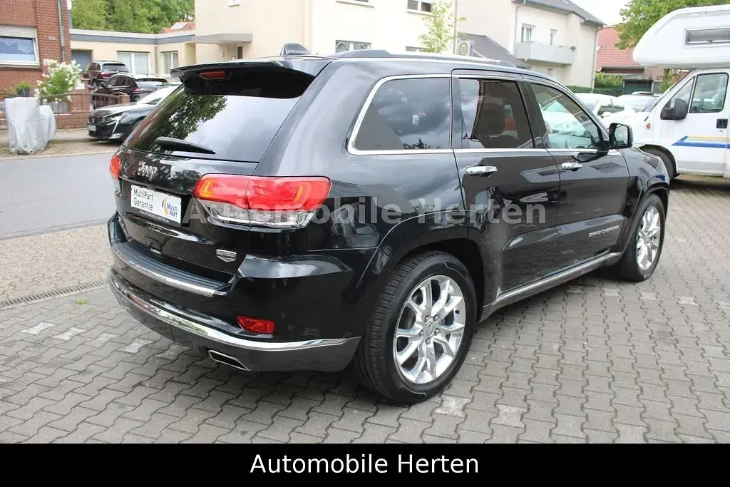 Gebraucht Jeep Grand Cherokee Summit 250 PS (183 kW) 2013 Schwarz SUV