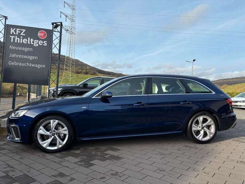 Blau Gebraucht 2024 Audi A4 S-Line Kombi | 34.900 € (Guter Preis) - Bild 1/4