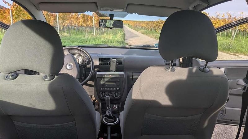 Gebraucht VW Fox 54 PS (39 kW) 2010 Kleinwagen