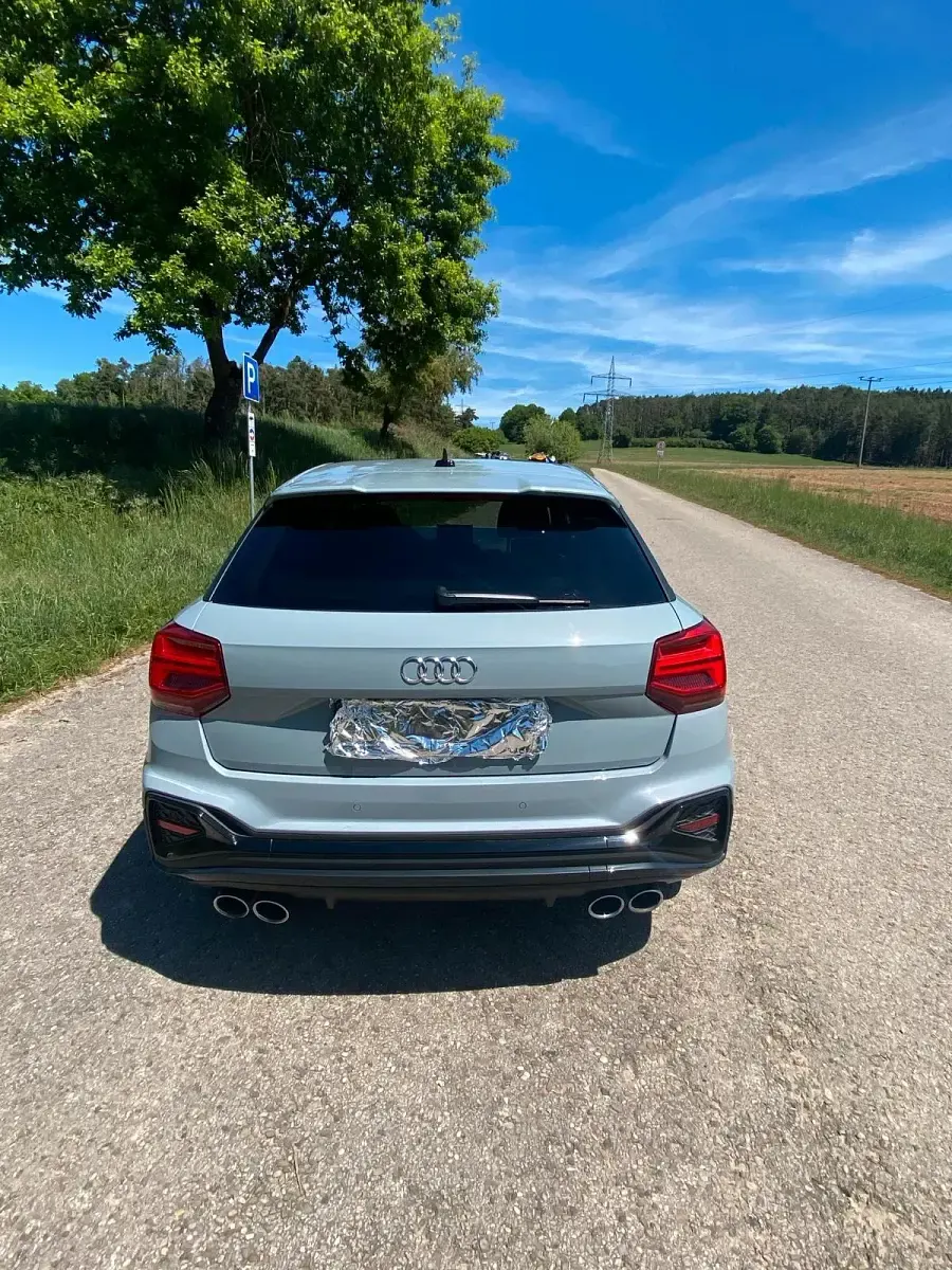 Gebraucht Audi SQ2 300 PS (220 kW) 2023 Andere farben SUV