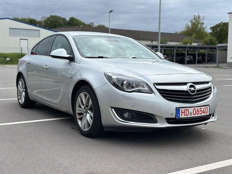 Silber Gebraucht 2016 Opel Insignia Sport Limousine | 6.690 € (Fairer Preis) - Bild 1/4