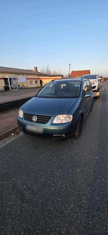 Gebraucht VW Touran 105 PS (77 kW) 2004 Blau Van / Kleinbus