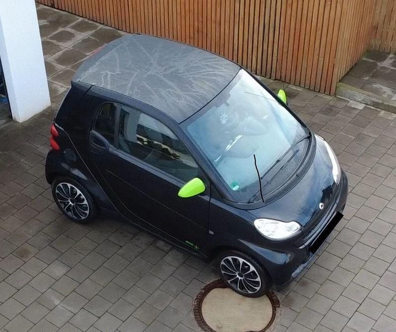 Schwarz Gebraucht 2007 Smart ForTwo Coupé Pure Coupé | 1.800 € - Bild 1/4