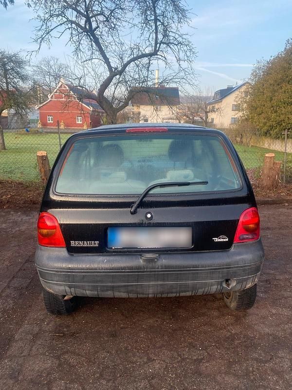 Second-hand Renault Twingo 58 CP (42 kW) 2002 Negru Hatchback