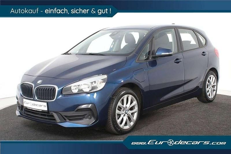 Blau Gebraucht 2019 BMW 225 Van / Kleinbus | 15.500 € (Fairer Preis) - Bild 1/4