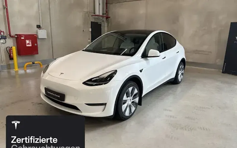 Gebraucht Tesla Model Y 273 kW (372 PS) 2022 Weiß SUV