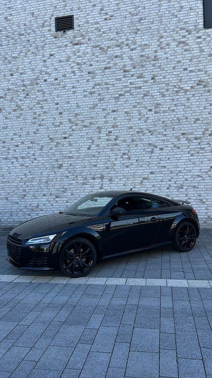 Second-hand Audi TT Design 180 CP (132 kW) 2017 Negru Coupe