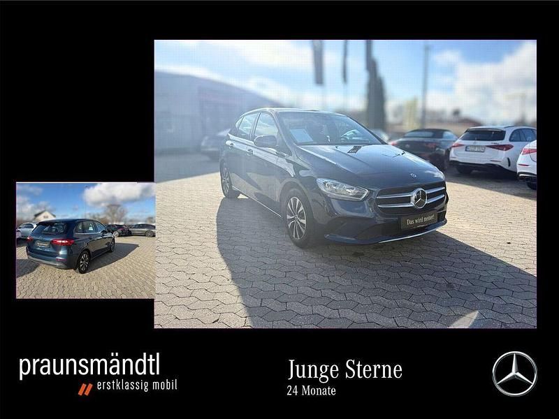 Gebraucht Mercedes B200 Style 150 PS (110 kW) 2020 Blau Van / Kleinbus