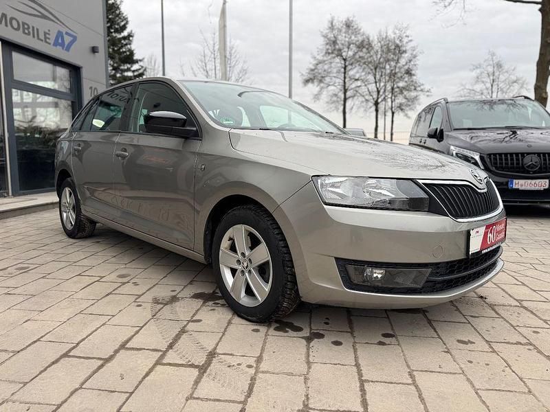 Gebraucht Skoda Rapid Ambition 122 PS (89 kW) 2015 Beige Kleinwagen