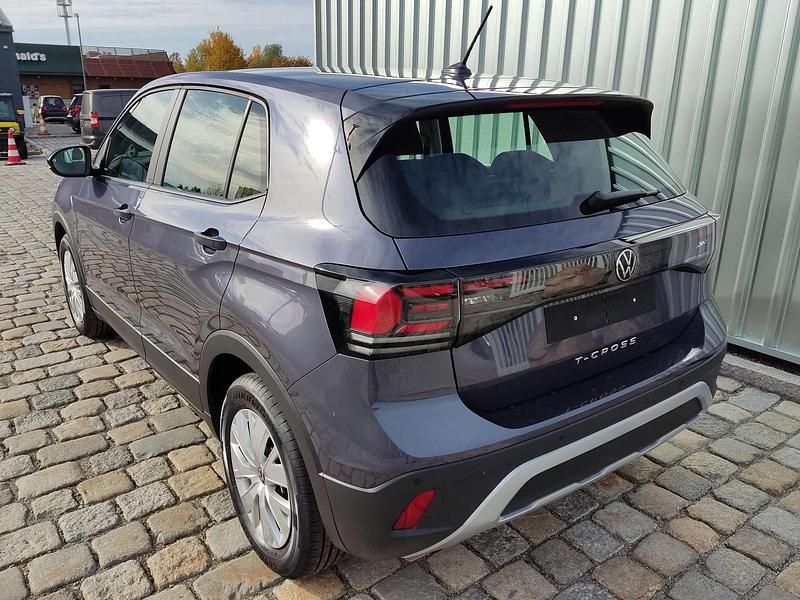 Neu VW T-Cross Edition 95 PS (69 kW) 2025 Rauchgrau metallic SUV