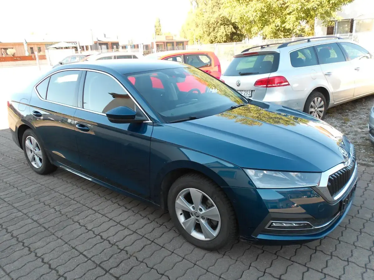 Gebraucht Skoda Octavia First Edition 150 PS (110 kW) 2021 Andere farben Limousine