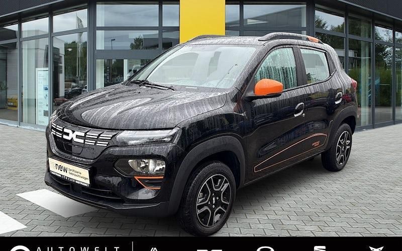 Gebraucht Dacia Spring Essentiel 33 kW (45 PS) 2023 Magmaschwarz (schwarz) Kleinwagen