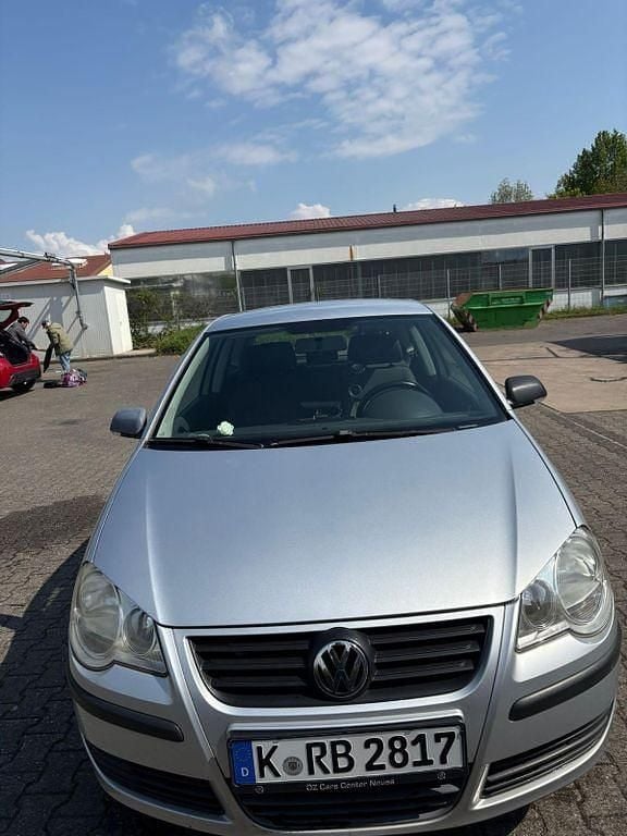 Gebraucht VW Polo Comfortline 75 PS (55 kW) 2009 Silber Kleinwagen