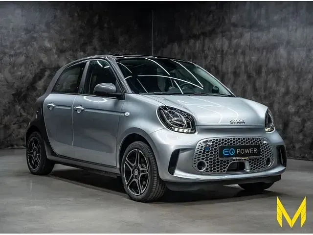 Gebraucht Smart ForFour Electric Drive Pulse 60 kW (82 PS) 2021 Silber (cool silver (metallic)) Limousine