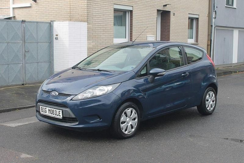Gebraucht Ford Fiesta Trend 60 PS (44 kW) 2011 Blau Kleinwagen
