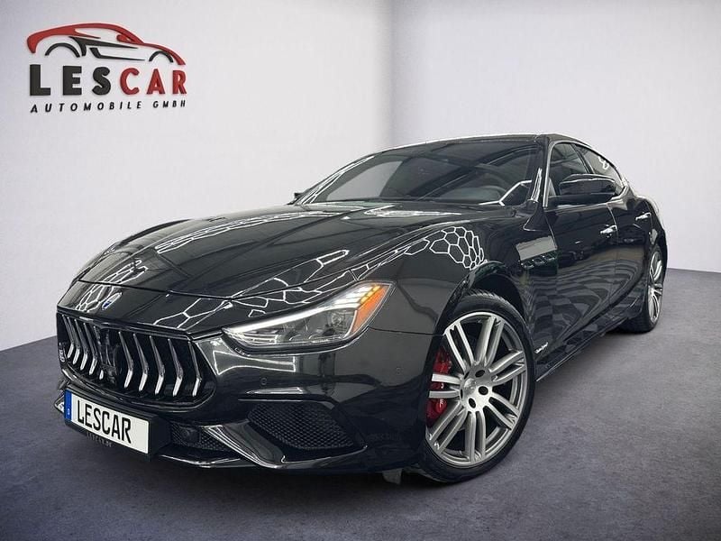 Schwarz Gebraucht 2020 Maserati Ghibli Limousine | 35.900 € - Bild 1/4