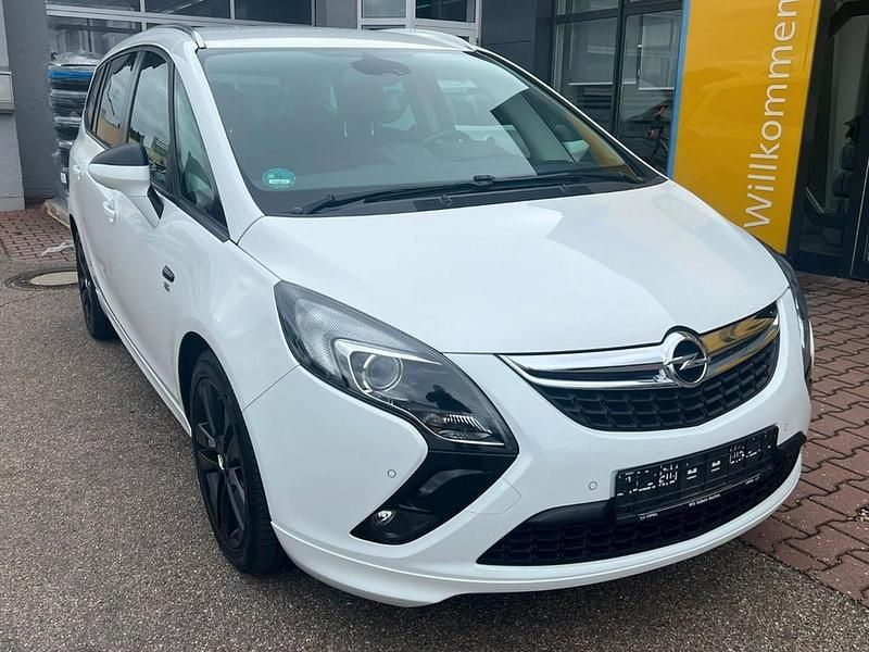 Weiß Gebraucht 2016 Opel Zafira Tourer Van / Kleinbus | 10.980 € (Fairer Preis) - Bild 1/1