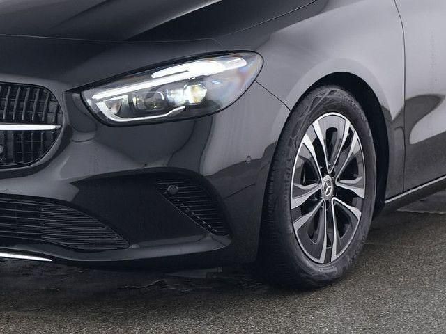 Gebraucht Mercedes B220 Progressive 190 PS (139 kW) 2024 Kosmosschwarz (metallic) Van / Kleinbus