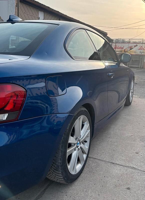 Gebraucht BMW 120 Coupé 177 PS (130 kW) 2009 Blau Coupé