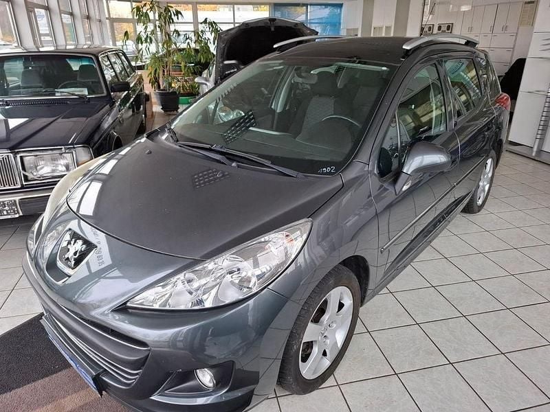 Grau Gebraucht 2011 Peugeot 207 Premium Kombi | 4.800 € (Etwas zu teuer) - Bild 1/4
