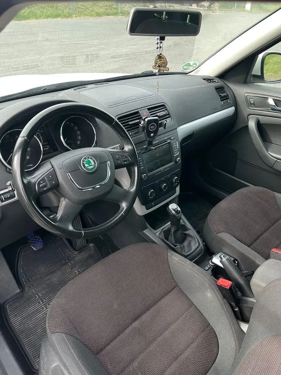 Gebraucht Skoda Yeti Ambition 122 PS (89 kW) 2011 Weiß SUV
