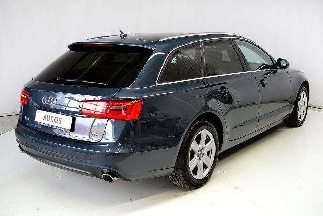 Gebraucht Audi A6 Design 204 PS (150 kW) 2013 Blau metallic Kombi